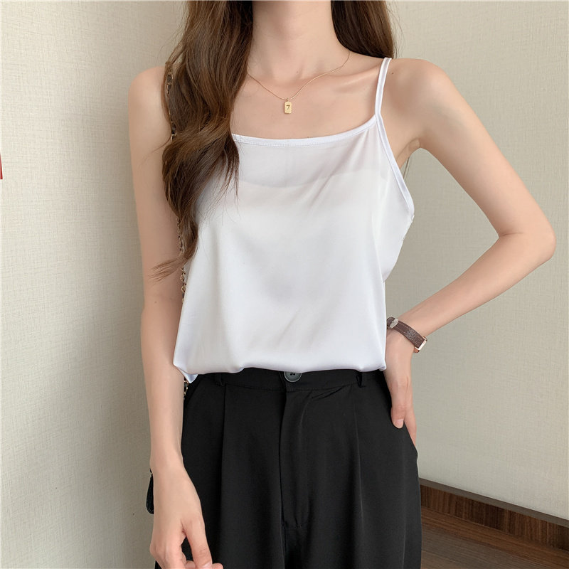 滑らか素材キャミソール