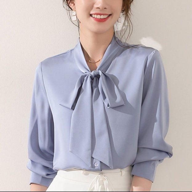 女装 エレガントリボン付きサテン調長袖ブラウス