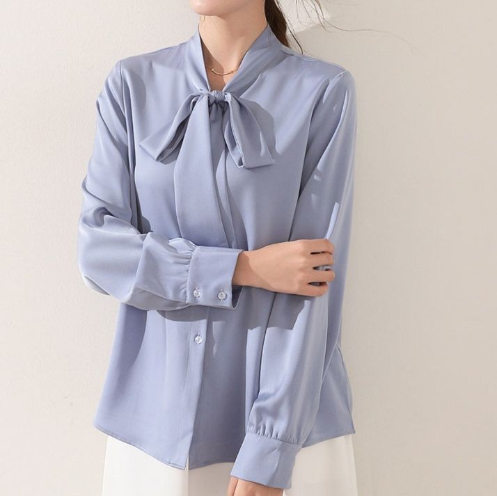 女装 エレガントリボン付きサテン調長袖ブラウス