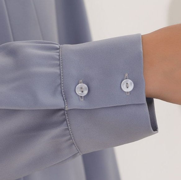 女装 エレガントリボン付きサテン調長袖ブラウス