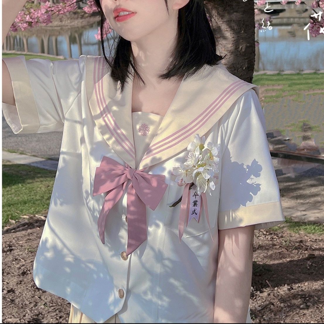 桜舞う春の透け感半袖セーラー服女装衣装
