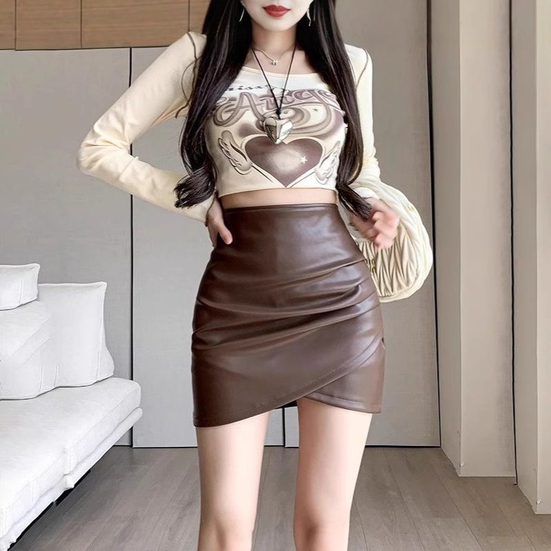 女装 合成皮革製ハイウエスト非対称ミニスカート