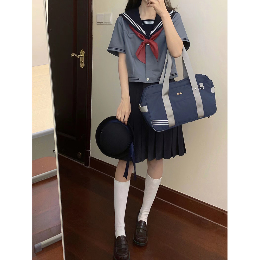 女装 清楚系配色セーラー服上下セット