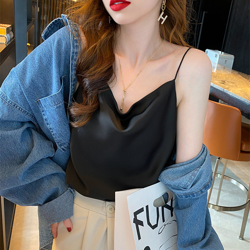 光沢サテン風キャミソール