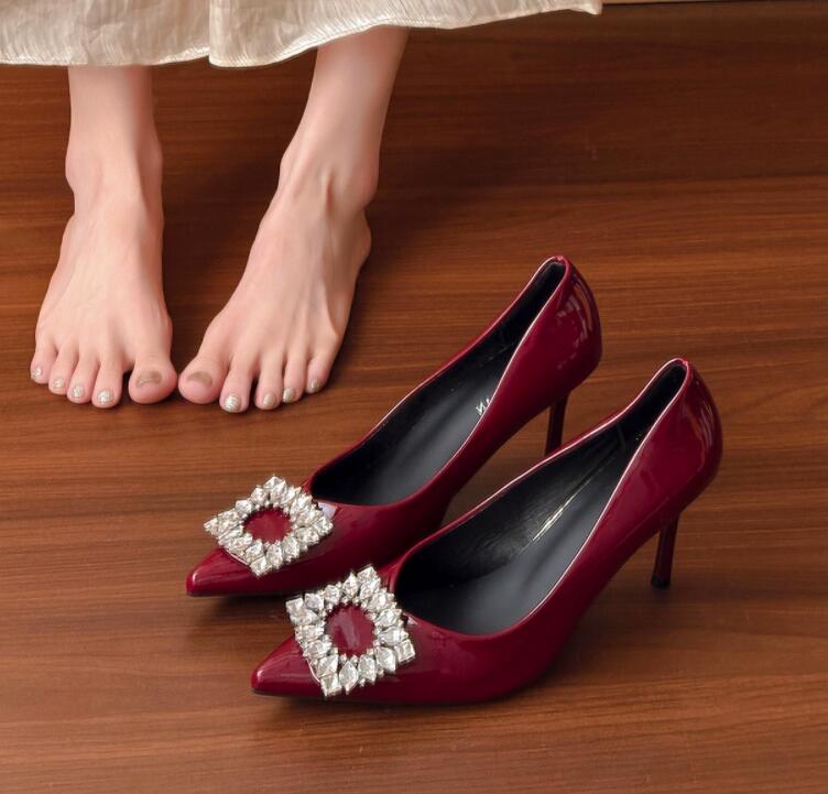 女装用ビジュー付き尖り先ハイヒール下着パンプス