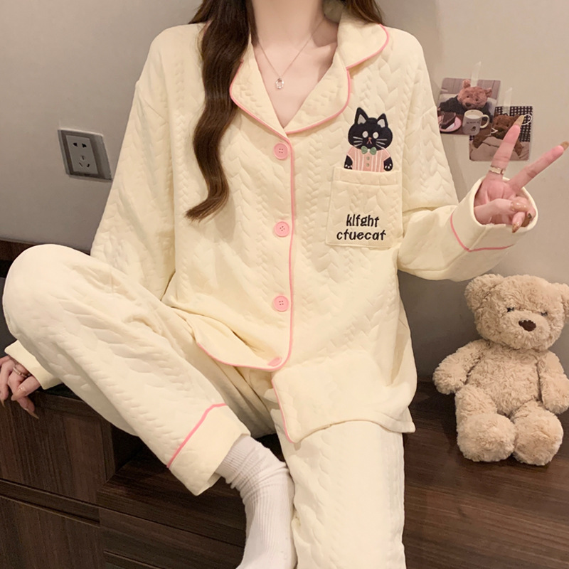 女装 黒猫刺繍のふんわり上下セット部屋着