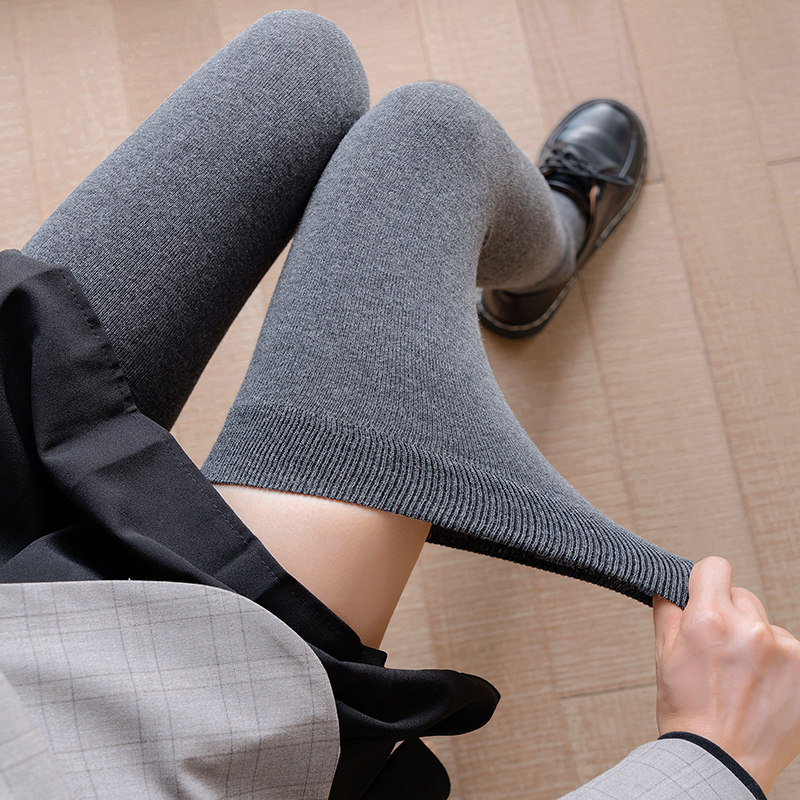 身長180㎝まで安心☆滑り止め付き裏起毛リブ編みニーハイソックス