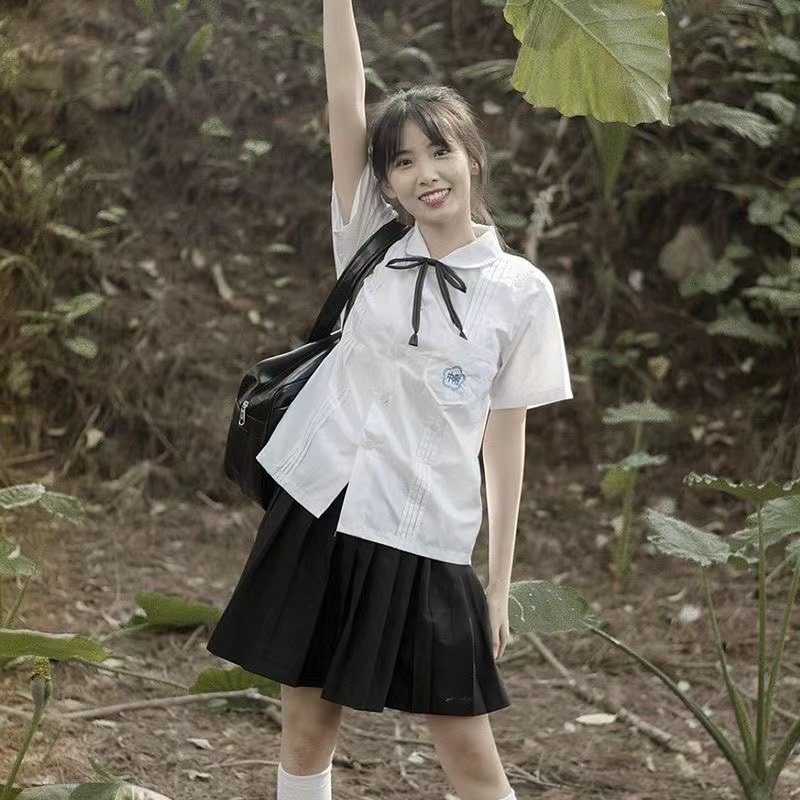 女装 清楚系プリーツスカート付き半袖セーラー服上下セット