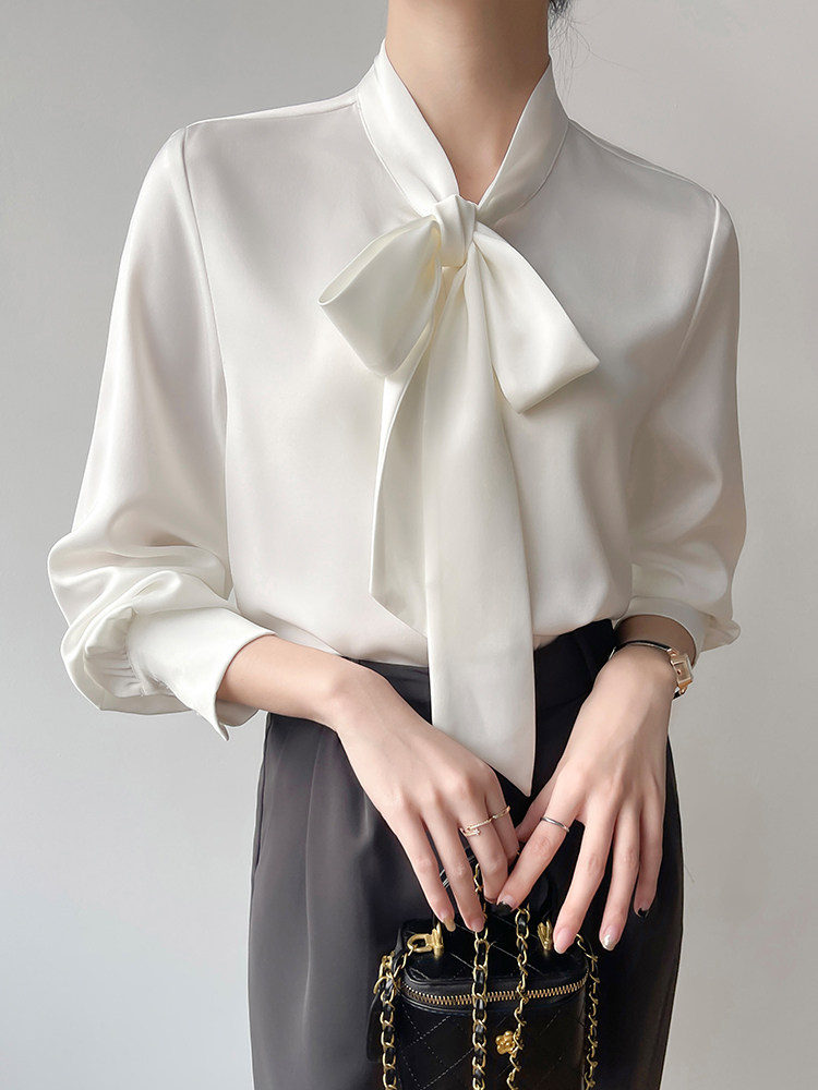 女装 エレガントリボンブラウス付きツーピーススーツ