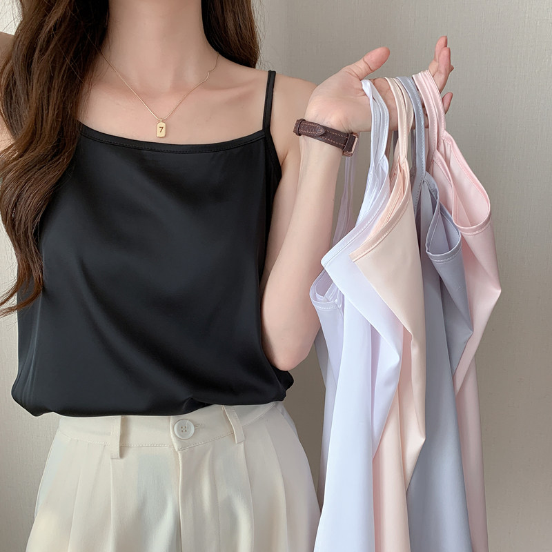滑らか素材キャミソール