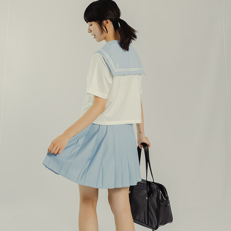 女装 爽やか配色半袖セーラー服上下セット