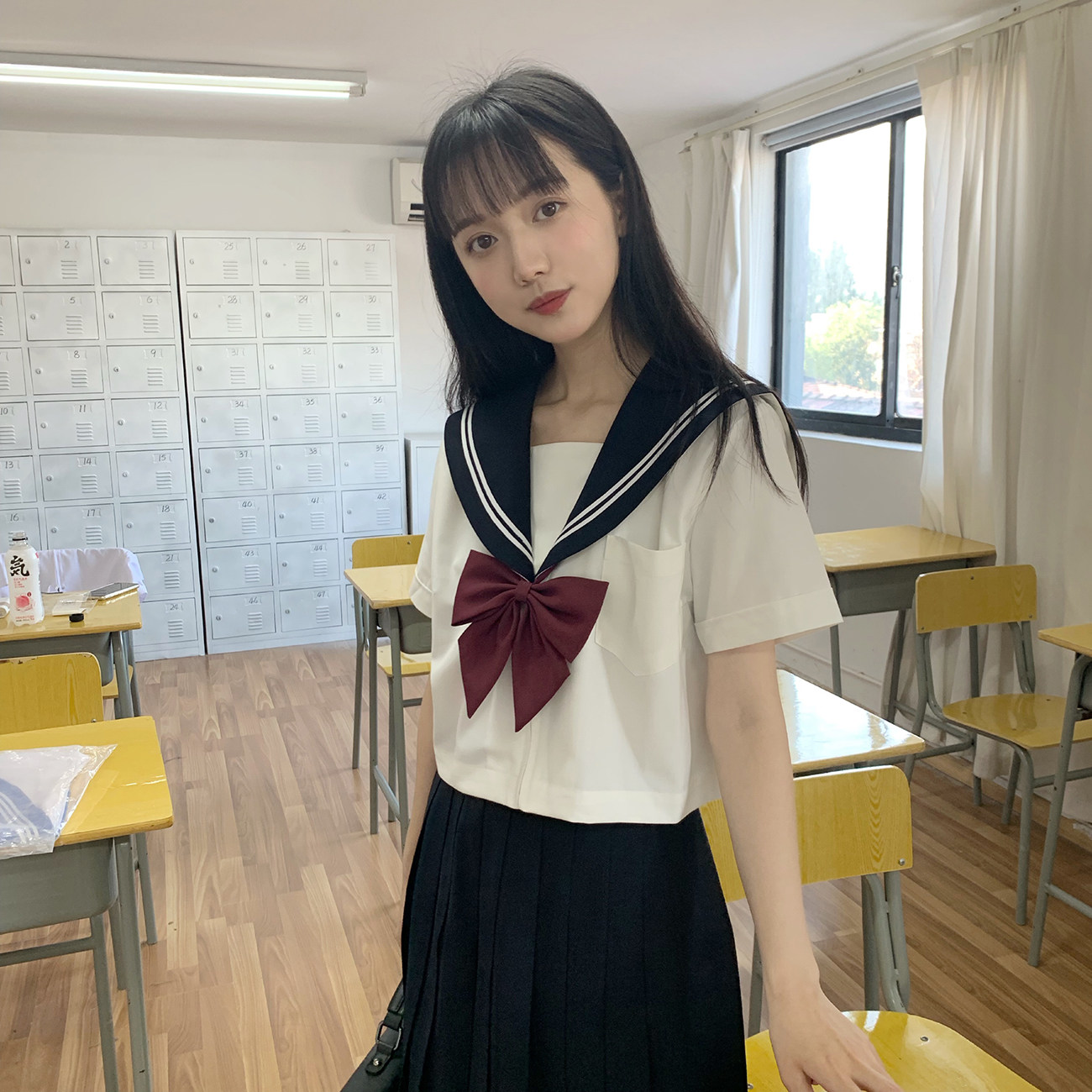 女装 正統派学園風半袖セーラー服上下セット