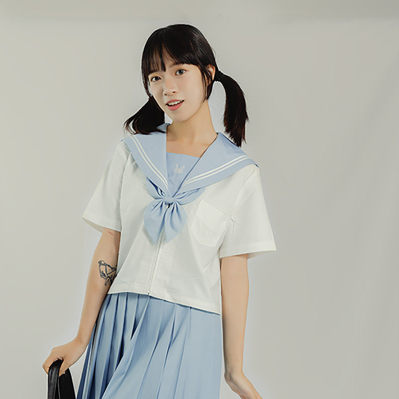 女装 爽やか配色半袖セーラー服上下セット