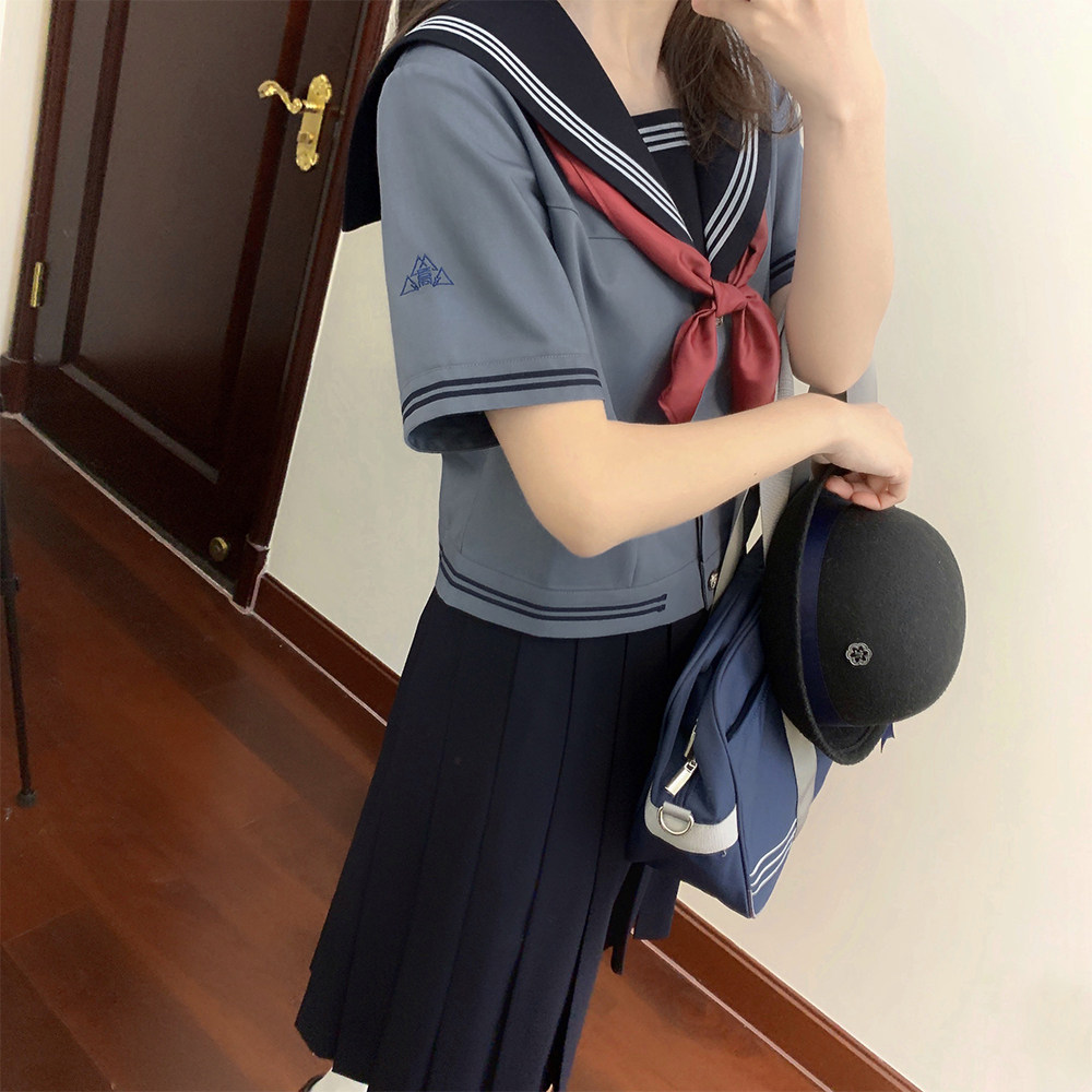 女装 清楚系配色セーラー服上下セット