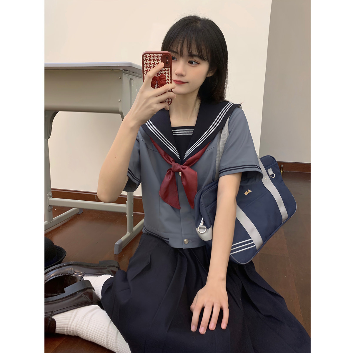 女装 清楚系配色セーラー服上下セット