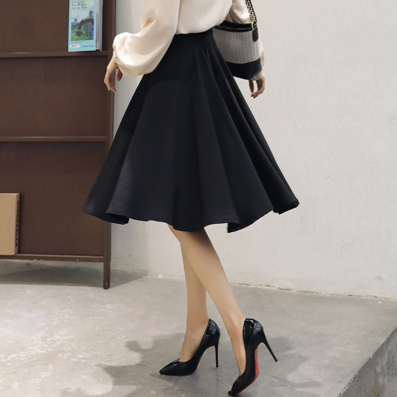 女装 エレガント膝丈フレアスカート