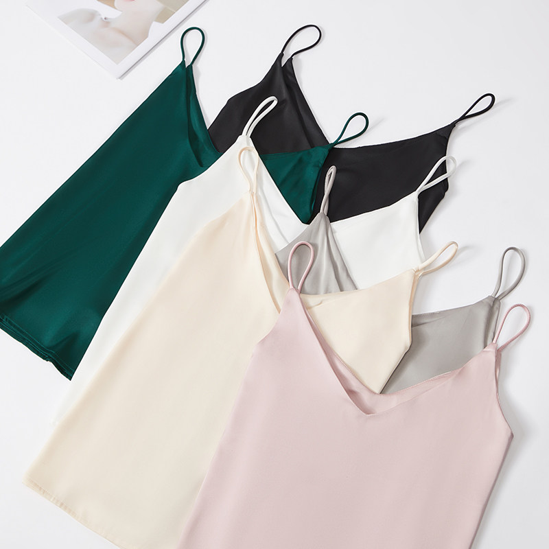 女装 華奢見せ細肩紐キャミソール