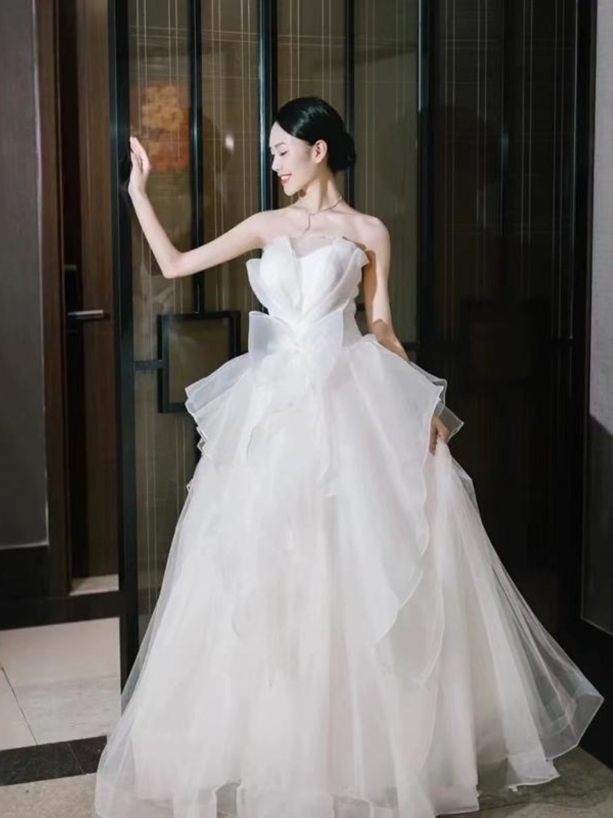 女装 立体フリルオフショルダー姫系ボリュームドレス