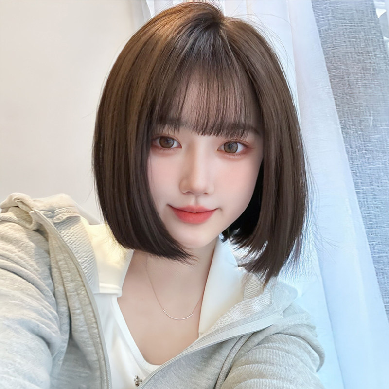女装 自然な前髪ぱっつんショートボブウィッグ