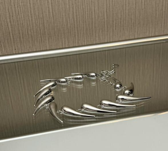 メンズアクセサリー 男性用 牙モチーフ 個性派 シルバー ネックレス