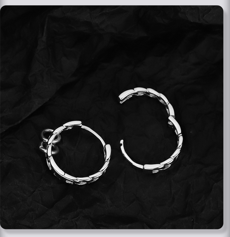 メンズアクセサリー 鎖模様ダブルリングピアス