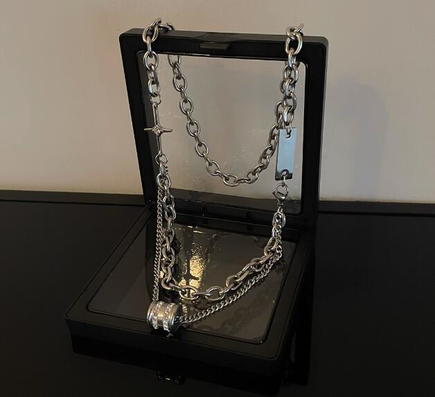 メンズアクセサリー 男性向け二連チェーンネックレス十字架チャーム付き