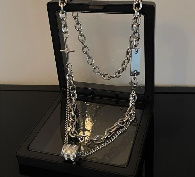 メンズアクセサリー 男性向け二連チェーンネックレス十字架チャーム付き