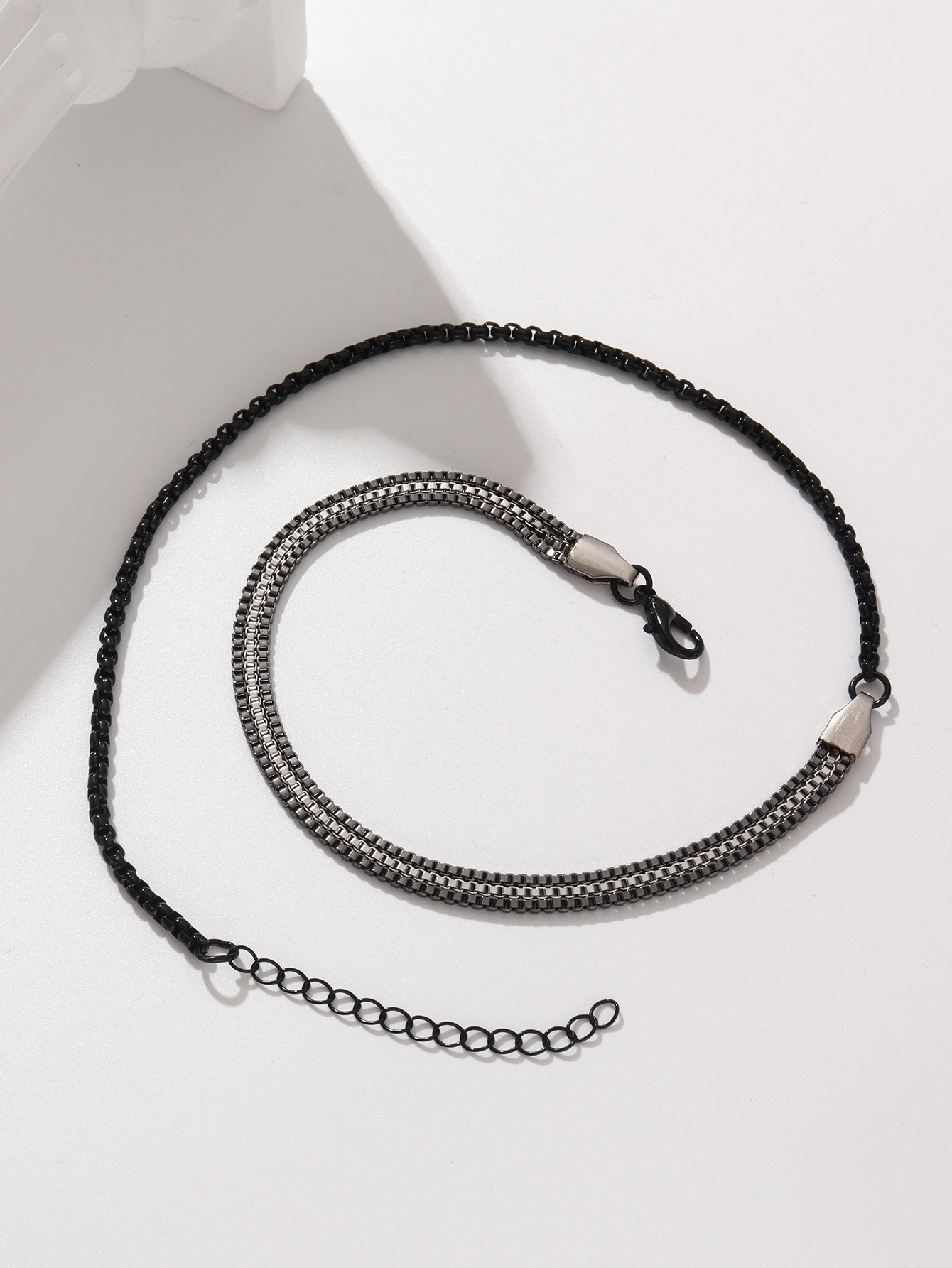 メンズアクセサリー 洗練の輝き 細身チェーンブレスレット