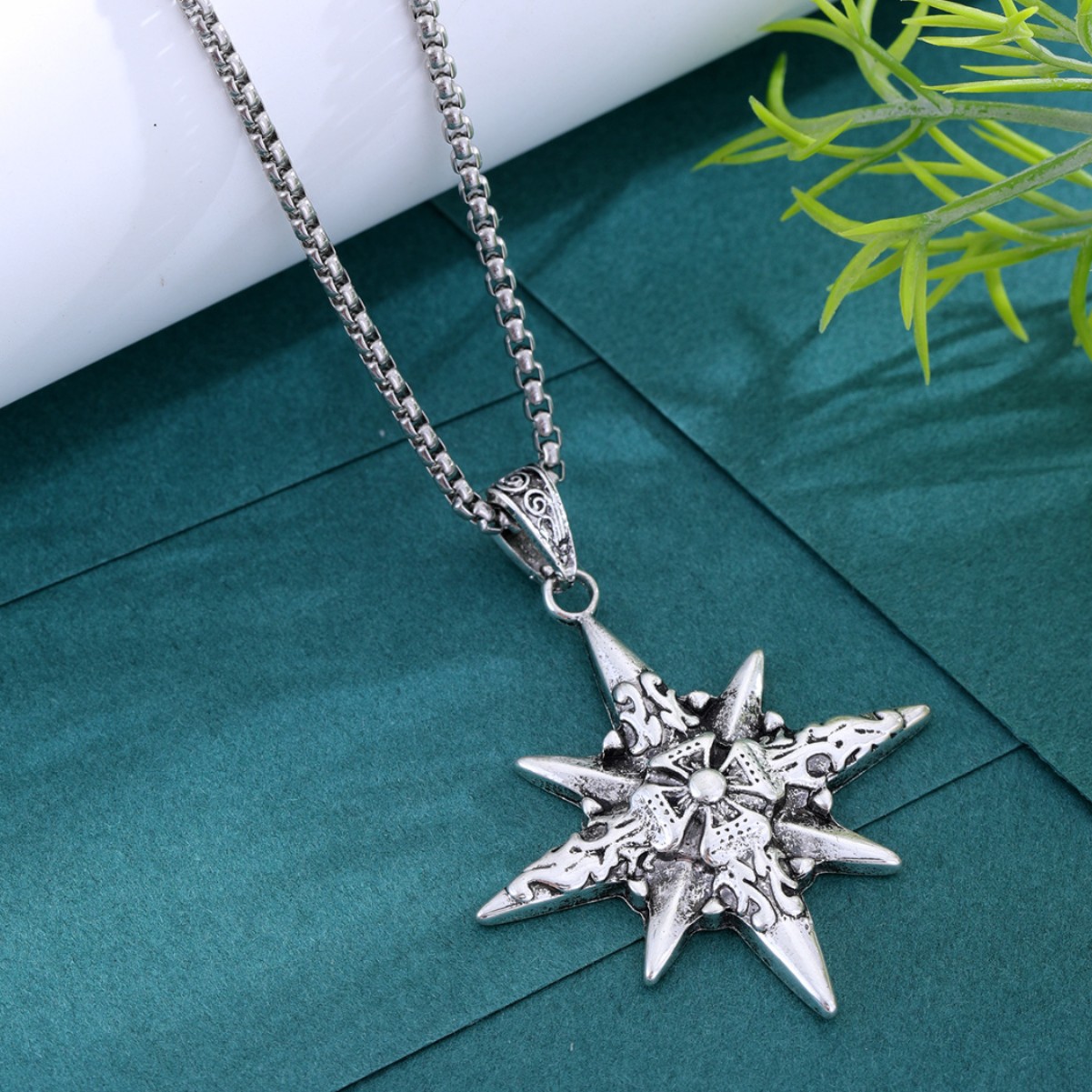 メンズアクセサリー 北極星の導き 彫刻星ネックレス