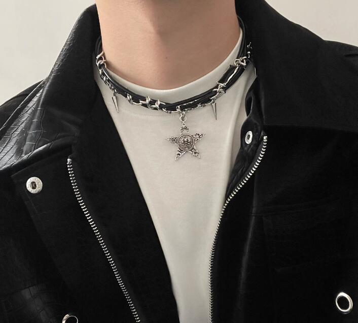メンズアクセサリー 星モチーフとげ付きチェーンネックレス