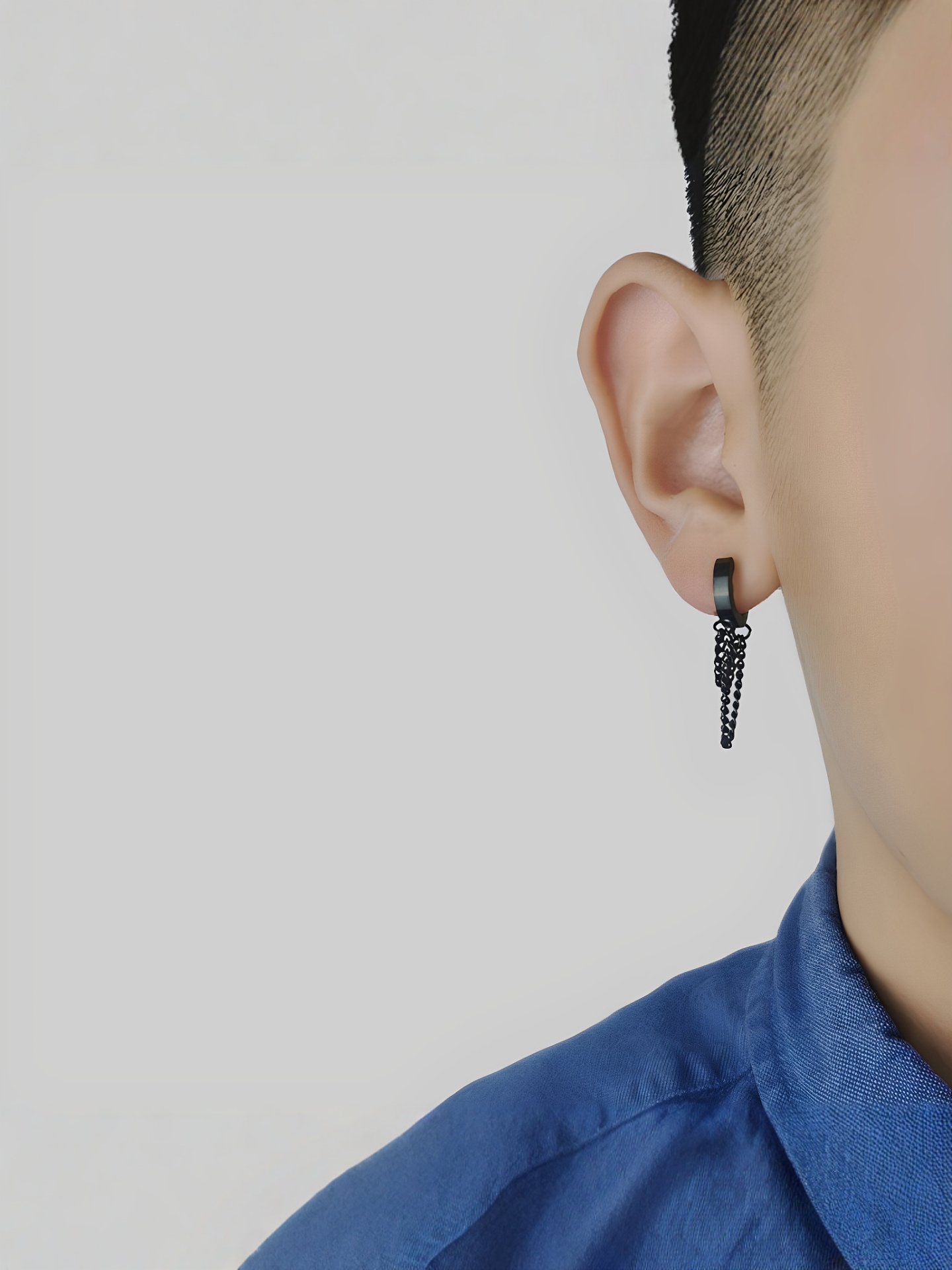 メンズアクセサリー 流れる輝き 細鎖ピアス