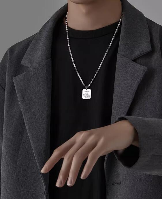 メンズアクセサリー 男性用スクエアプレートネックレス チェーン付き