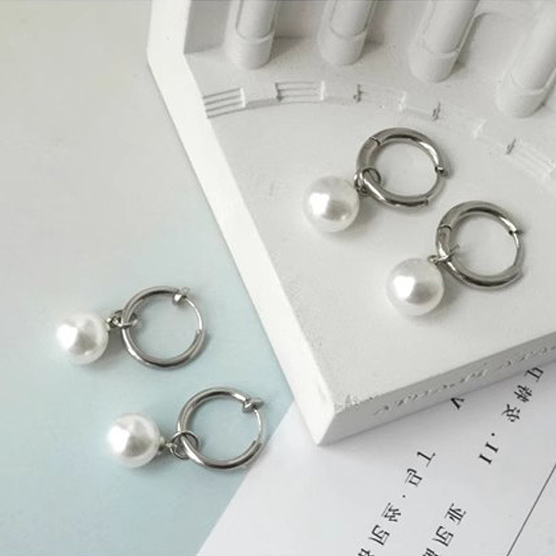 メンズアクセサリー 真珠の滴 フープピアス