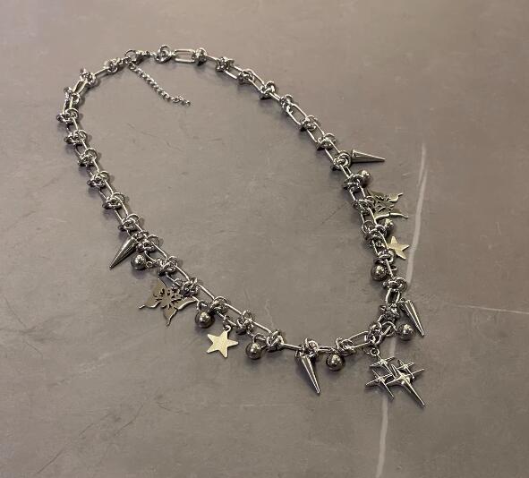 メンズアクセサリー 星・十字・スパイク チャームネックレス 銀色