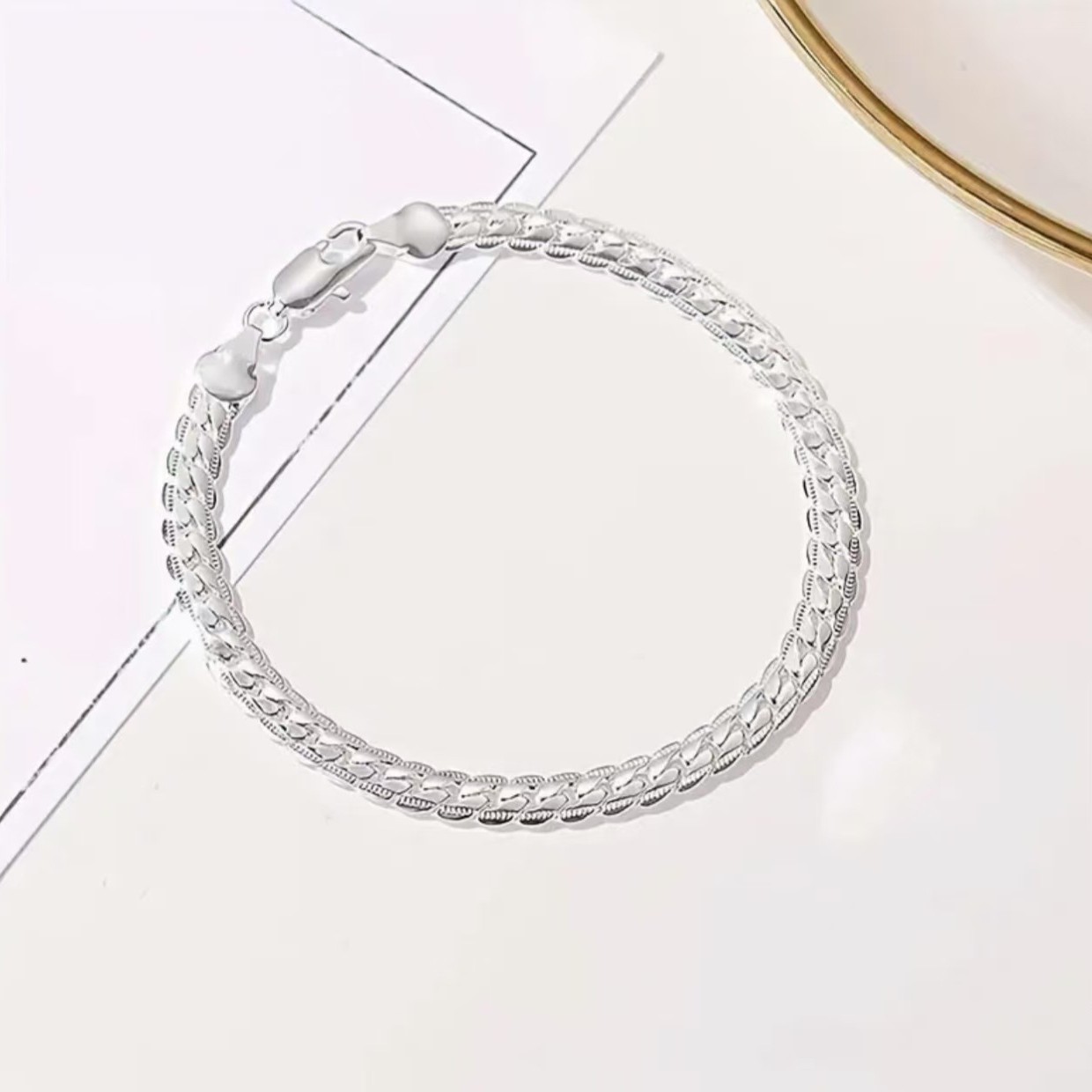 メンズアクセサリー 鎖編み細工の極上ブレスレット