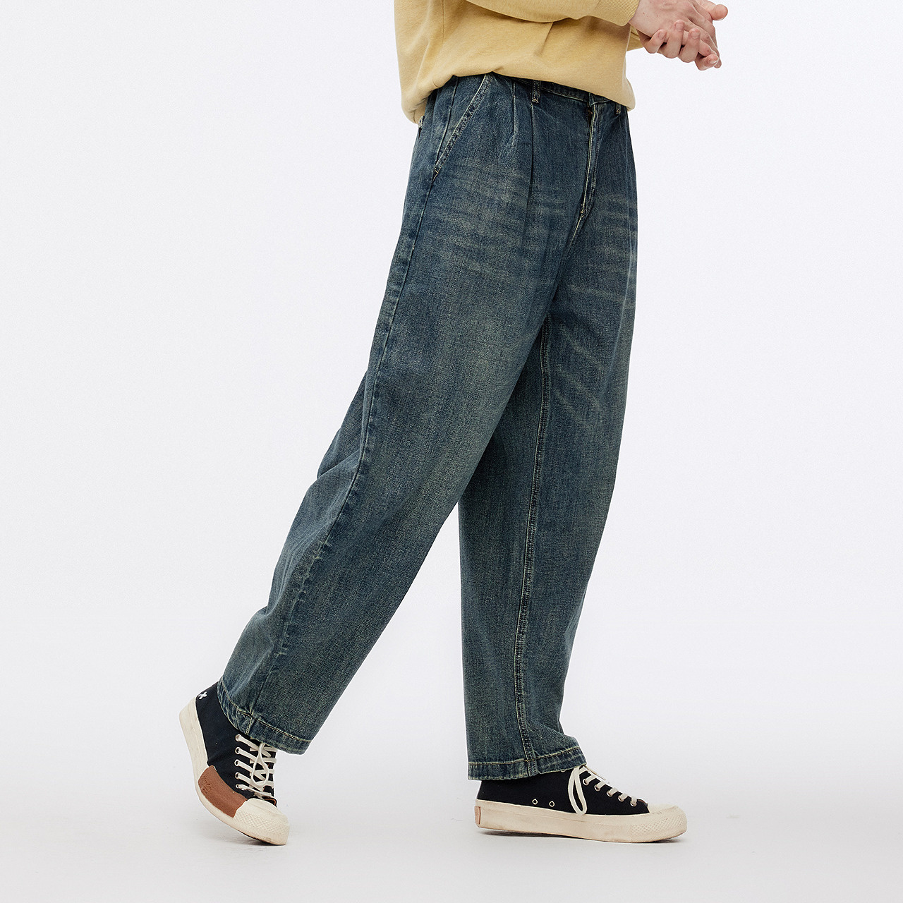 デニムパンツメンズ ゆったりシルエット裾絞りデニムパンツ