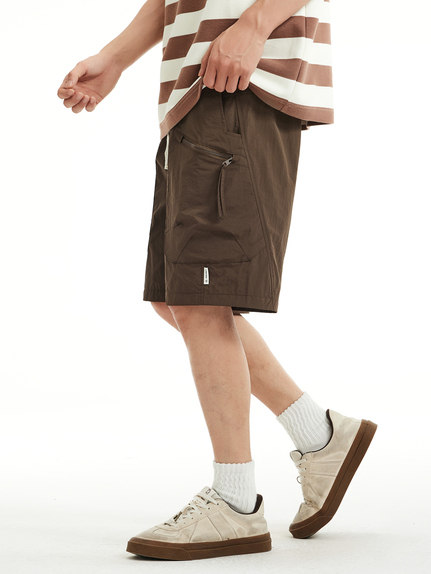 デニムパンツメンズ 機能的なカーゴハーフパンツ