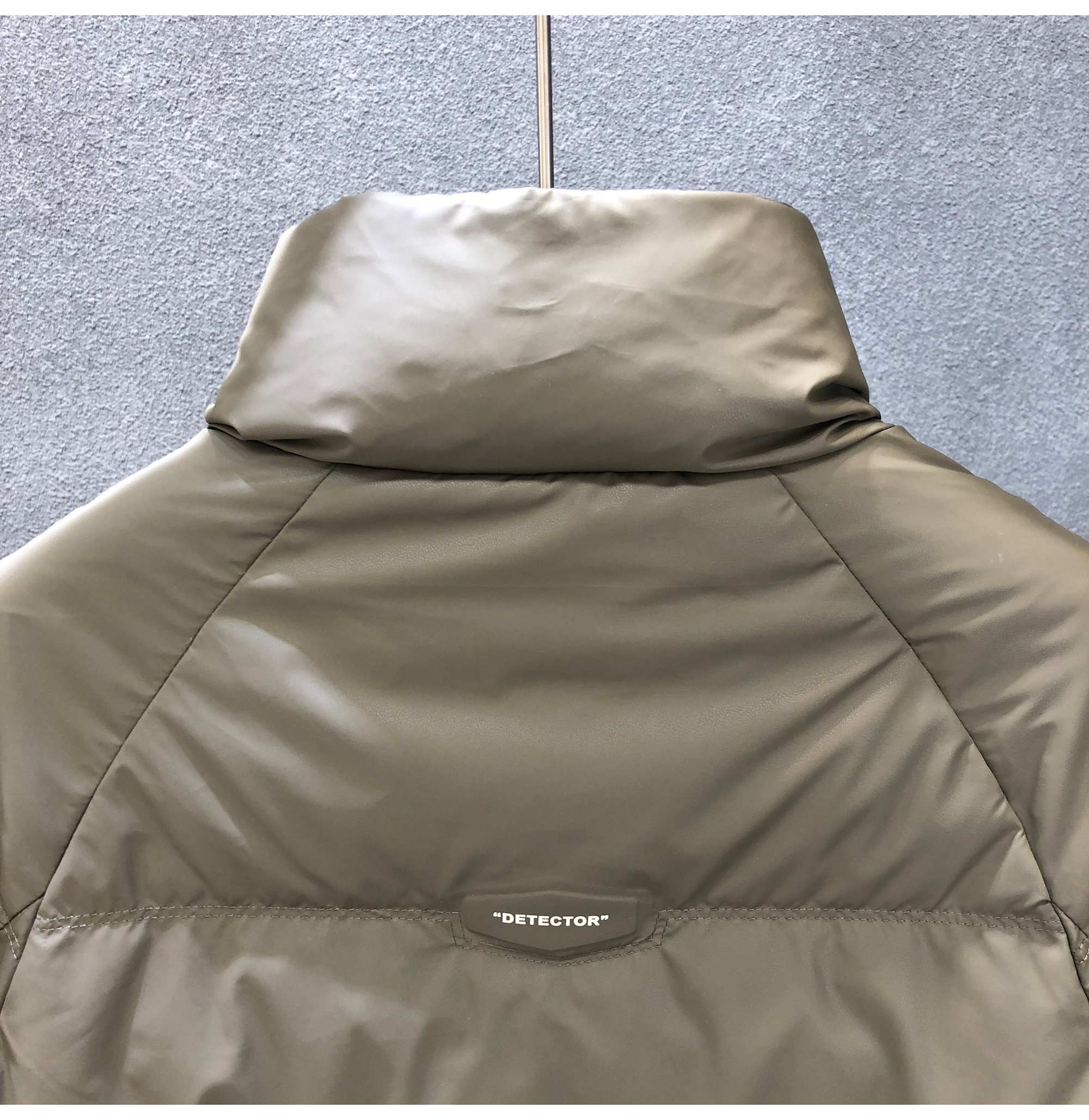 メンズダウン 【実用性と上品さを兼ね備えた】メンズ中綿ダウンジャケット