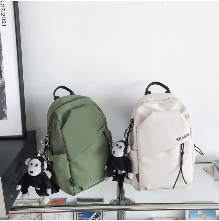 メッセンジャーバッグ シンプル斜め掛け登山ボディバッグ