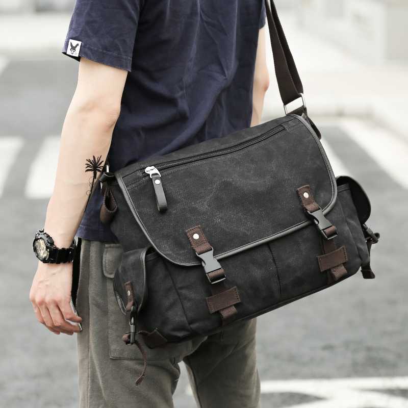 気分が上がる!スタイリッシュなメンズ用ポストマンバッグ5選