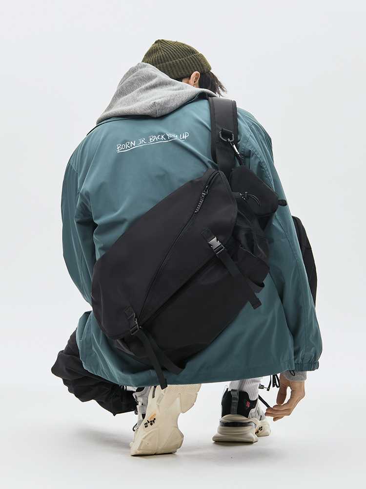 スタイリッシュに決める!かっこいいバッグメッセンジャー5選