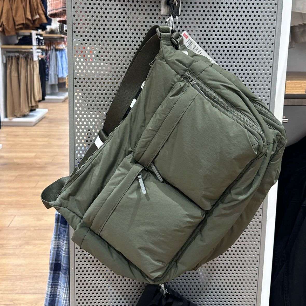 フロントポケット メッセンジャーバッグ