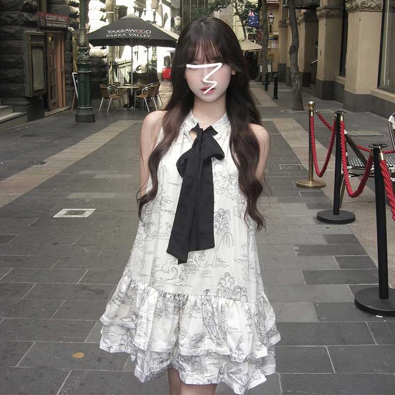 夏を楽しむ!白ワンピースノースリーブミニ5選