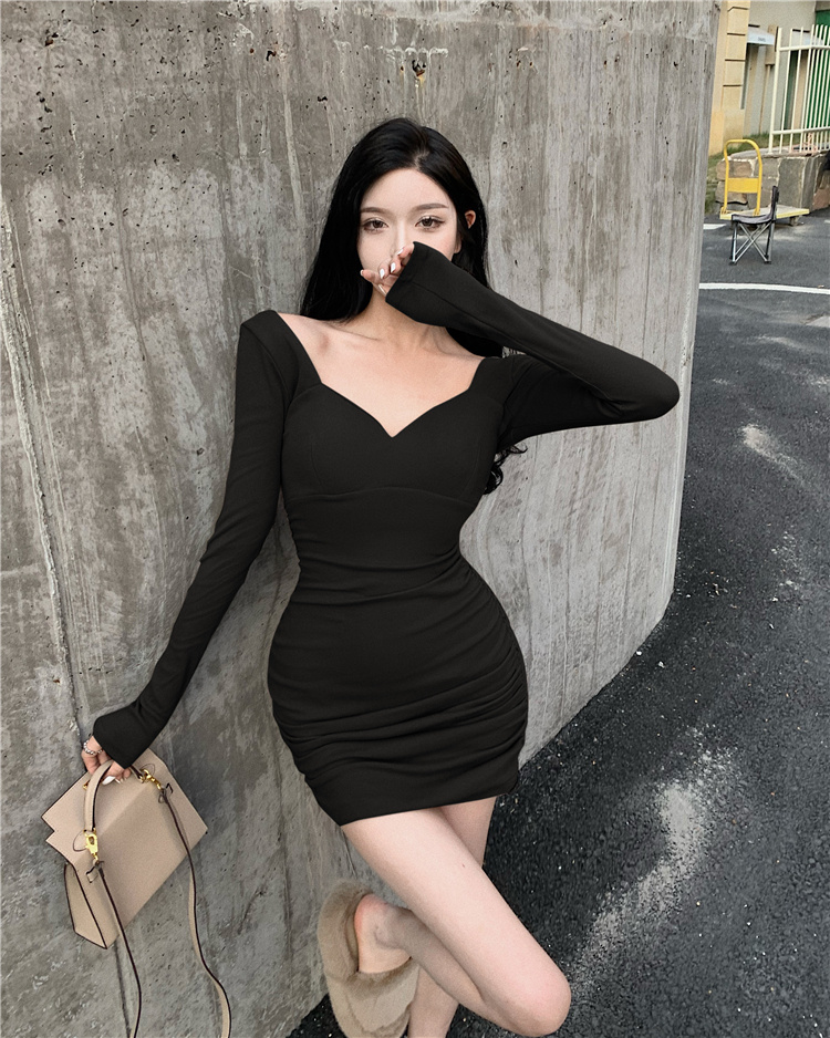 ブイネック長袖タイトミニワンピース