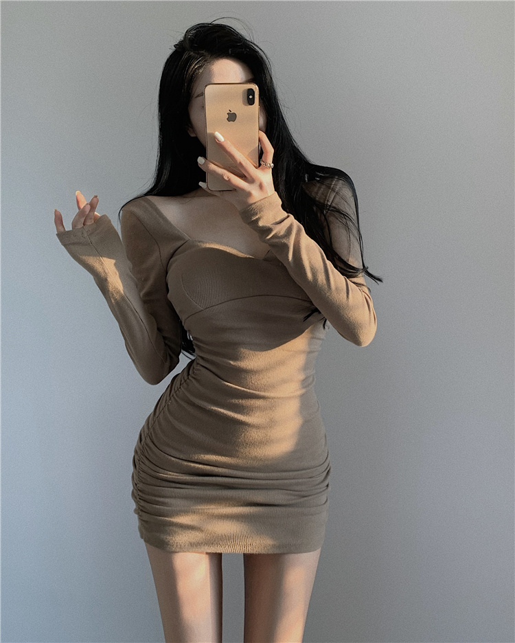 ブイネック長袖タイトミニワンピース