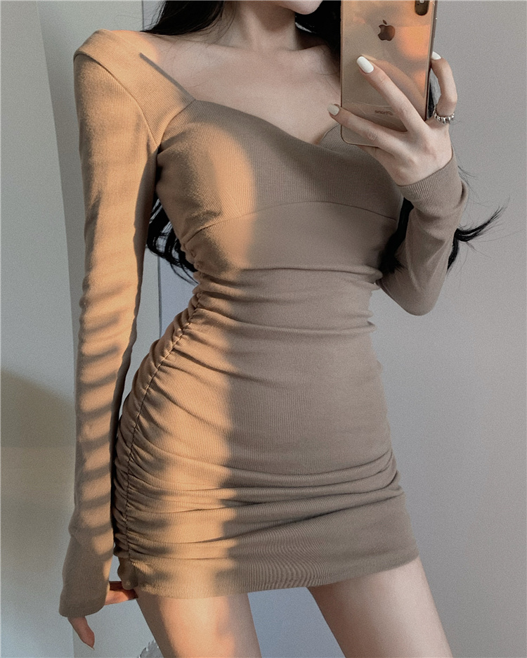 ブイネック長袖タイトミニワンピース