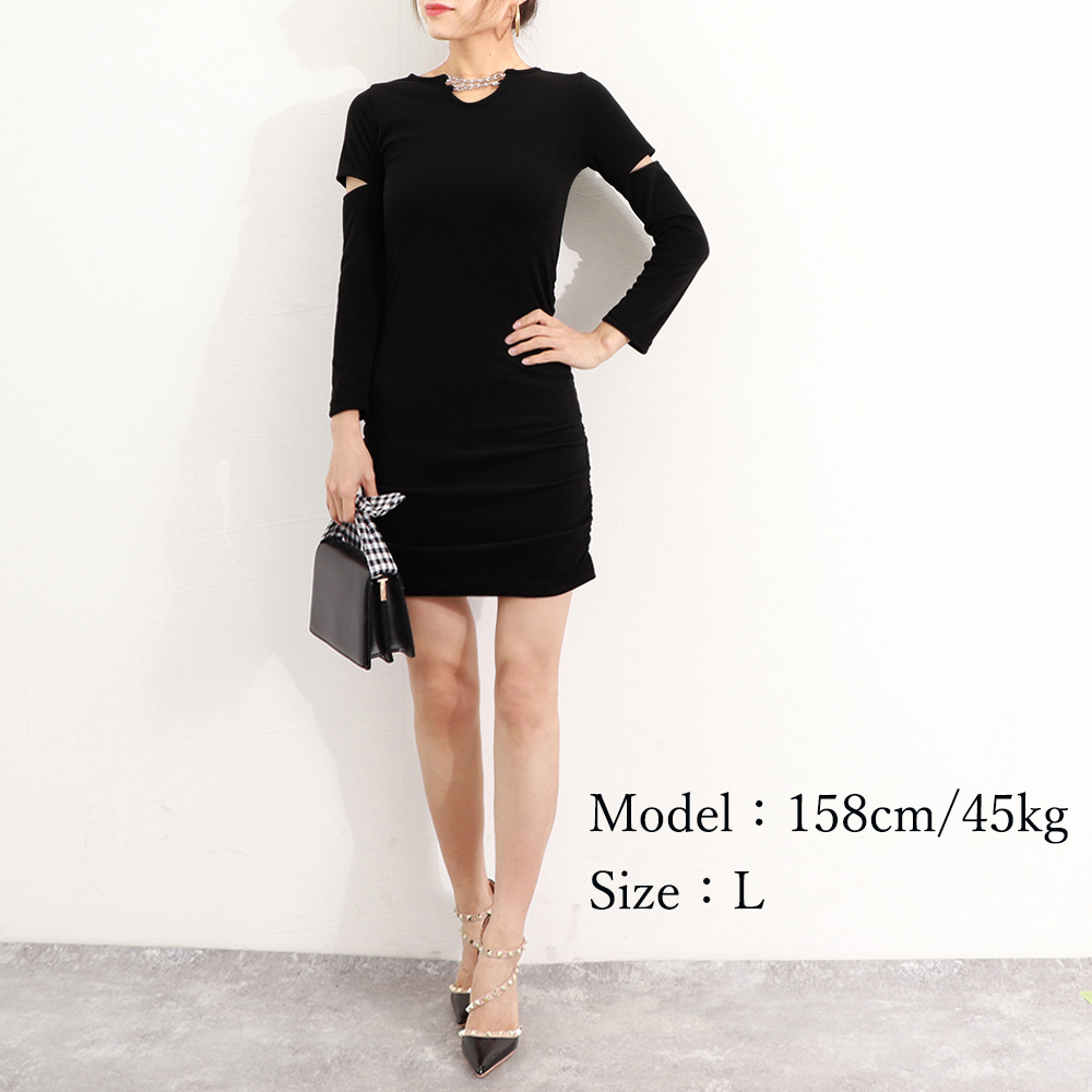 黒色長袖ミニワンピース チェーン装飾タイトワンピ