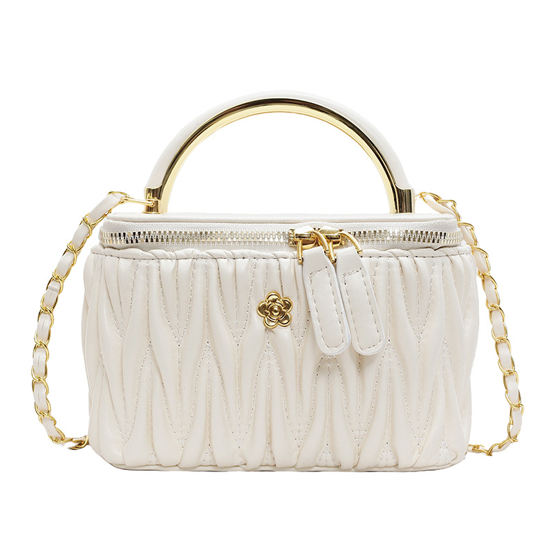 ミニバッグ ギャザーデザイン金具付きハンドルミニバッグ