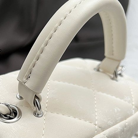 ミニバッグ キルティングステッチ台形ミニショルダーバッグ