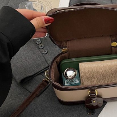 ミニバッグ バニティ型艶感合成皮革二重ファスナーミニバッグ